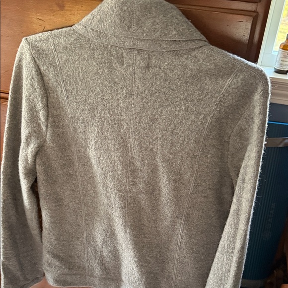 Cambridge Dry Goods Gray Women's Blazer - Picture 4 of 4